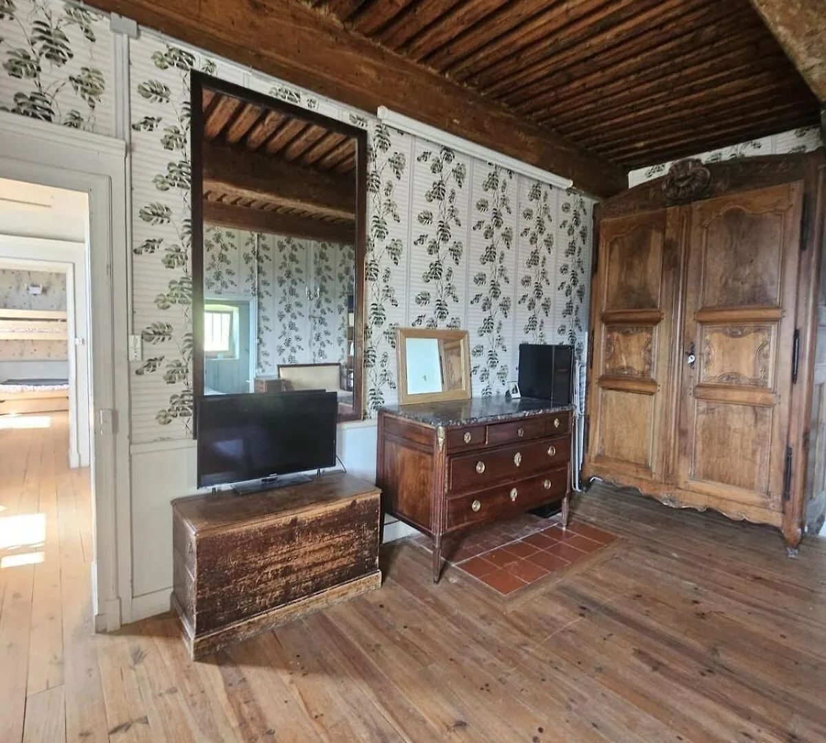 Le Prieure Villa Belmont-Luthézieu Nyaraló